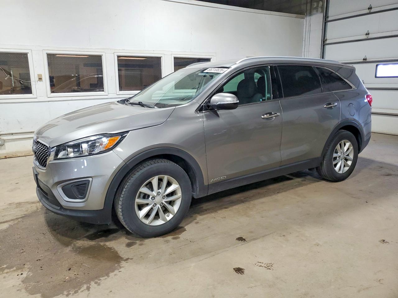 2017 KIA SORENTO L, LX