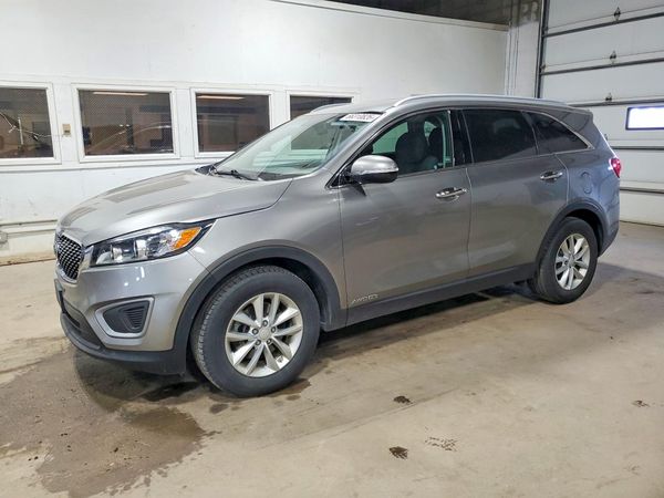 2017 KIA SORENTO L, LX