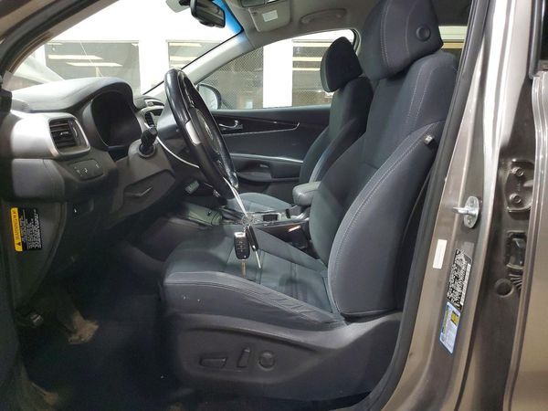 2017 KIA SORENTO L, LX