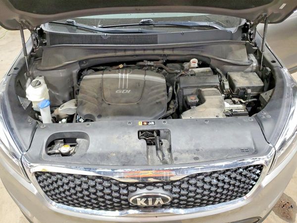 2017 KIA SORENTO L, LX
