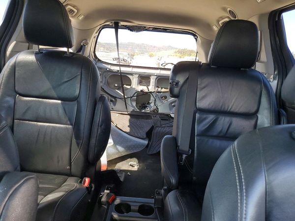 2018 TOYOTA SIENNA SE/SE Premium