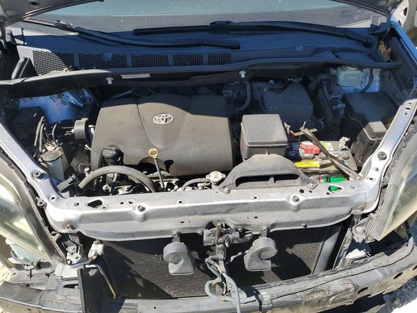 2018 TOYOTA SIENNA SE/SE Premium