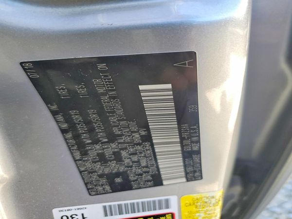 2018 TOYOTA SIENNA SE/SE Premium