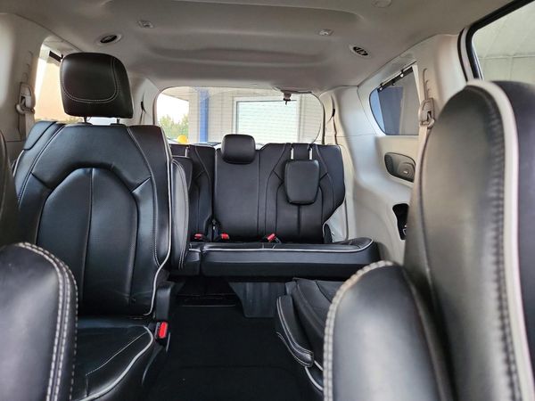 2022 CHRYSLER PACIFICA Limited