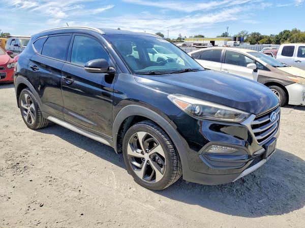 2017 HYUNDAI TUCSON