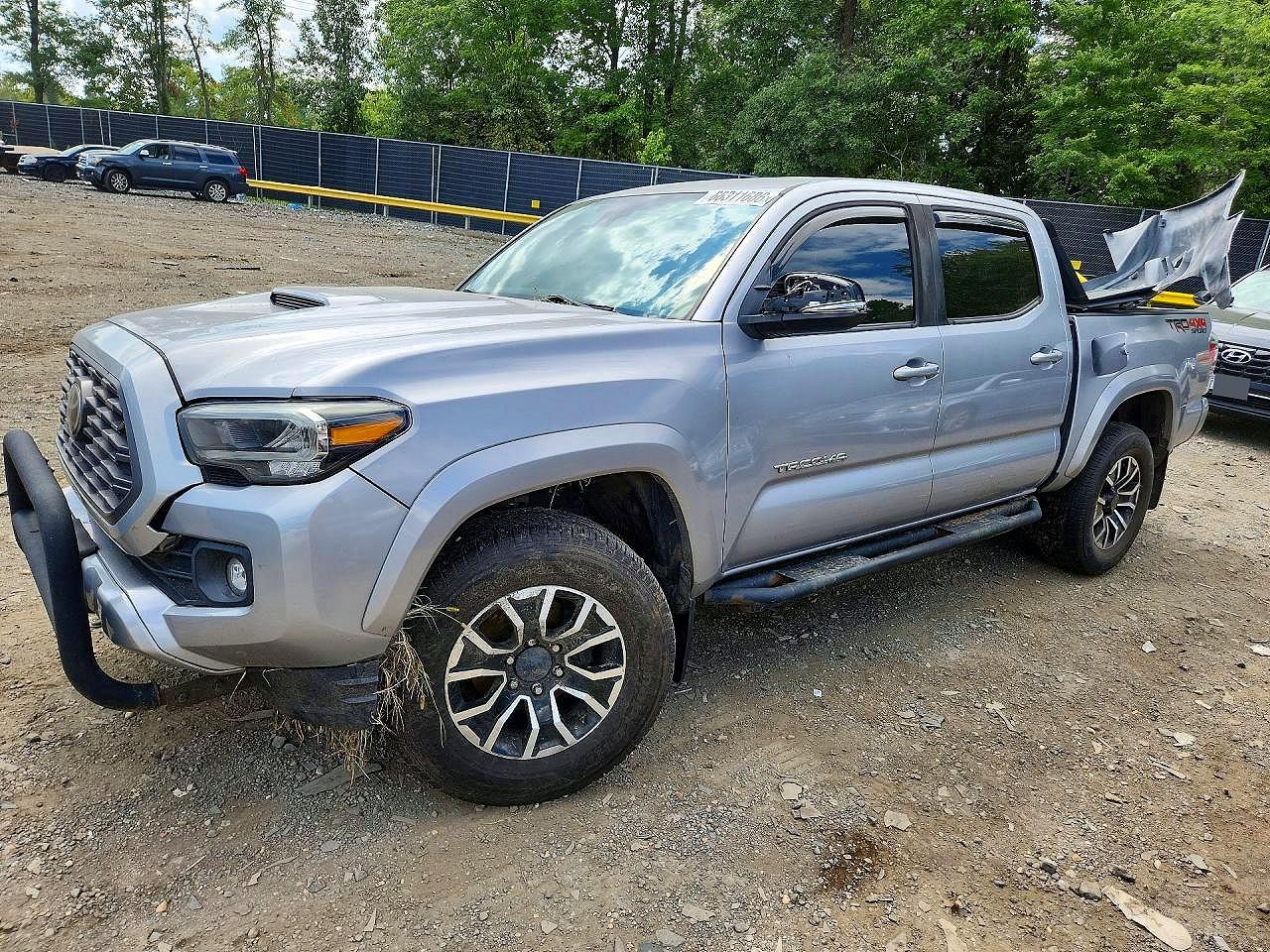 2020 TOYOTA TACOMA SR5 — Front 3/4