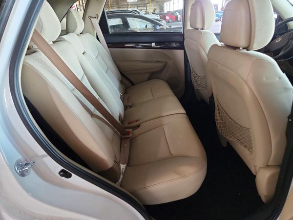 2013 KIA SORENTO Base / LX