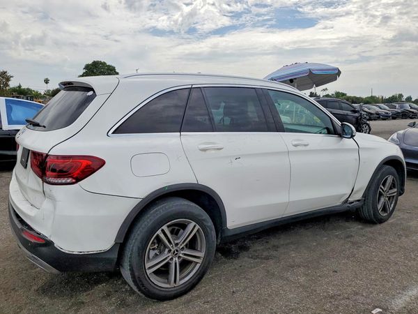 2020 MERCEDES-BENZ GLC