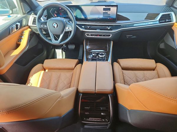 2025 BMW X5 xDrive40i