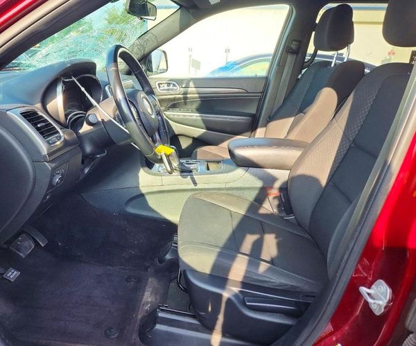 2018 JEEP GRAND CHEROKEE Laredo
