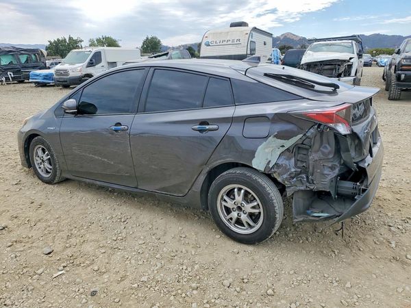 2016 TOYOTA PRIUS