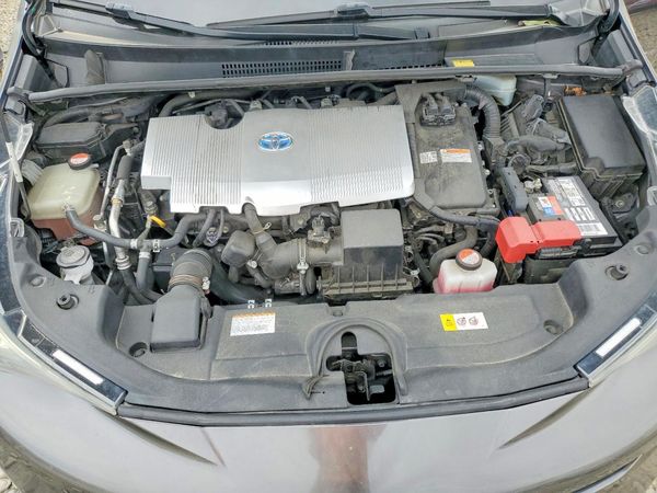 2016 TOYOTA PRIUS