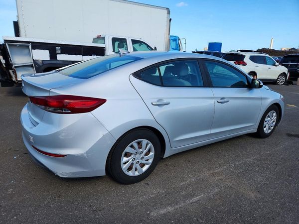 2017 HYUNDAI ELANTRA SE Base