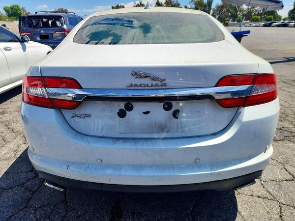 2015 JAGUAR XF