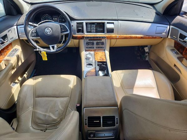2015 JAGUAR XF