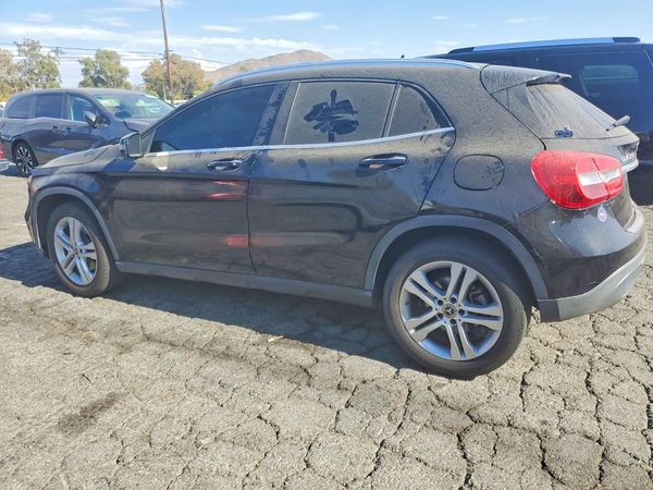 2020 MERCEDES-BENZ GLA GLA250