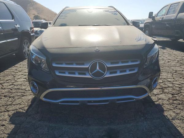 2020 MERCEDES-BENZ GLA GLA250