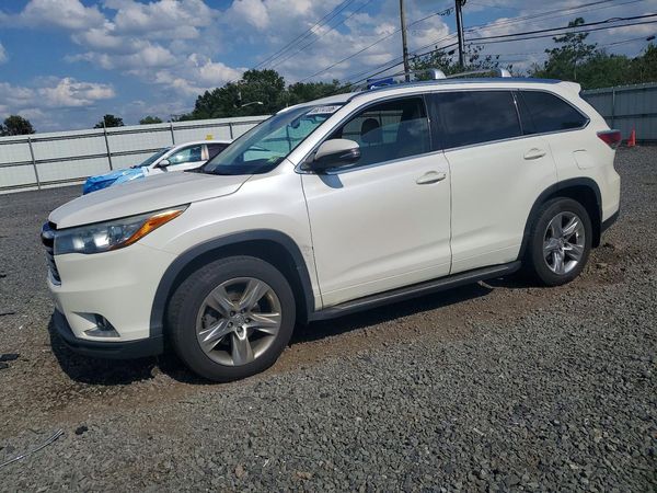 2015 TOYOTA HIGHLANDER