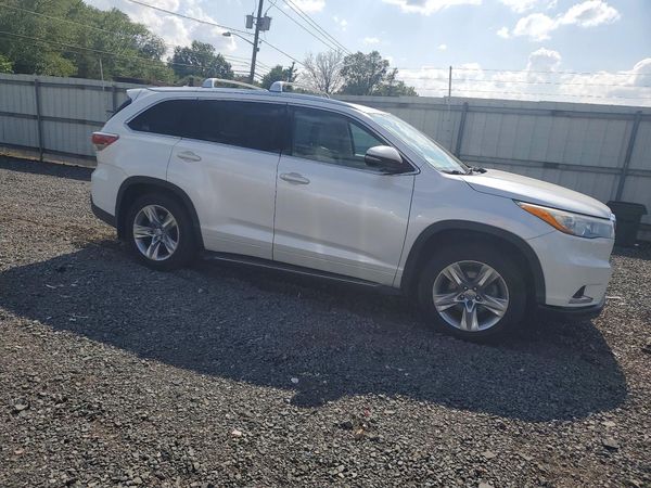 2015 TOYOTA HIGHLANDER