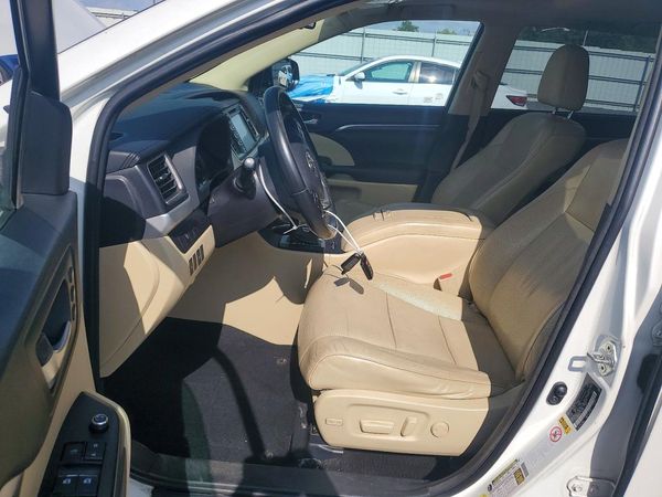 2015 TOYOTA HIGHLANDER