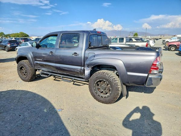 2015 TOYOTA TACOMA