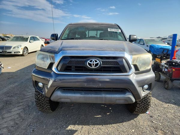 2015 TOYOTA TACOMA