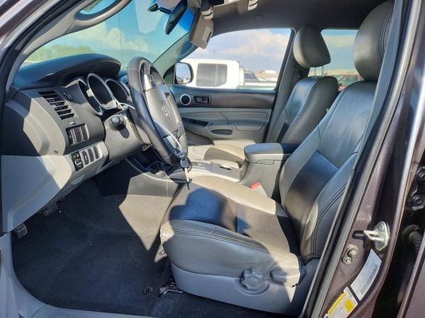 2015 TOYOTA TACOMA