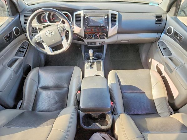 2015 TOYOTA TACOMA