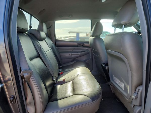 2015 TOYOTA TACOMA