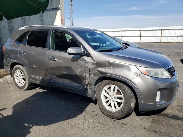 2015 KIA SORENTO GL — Passenger 3/4