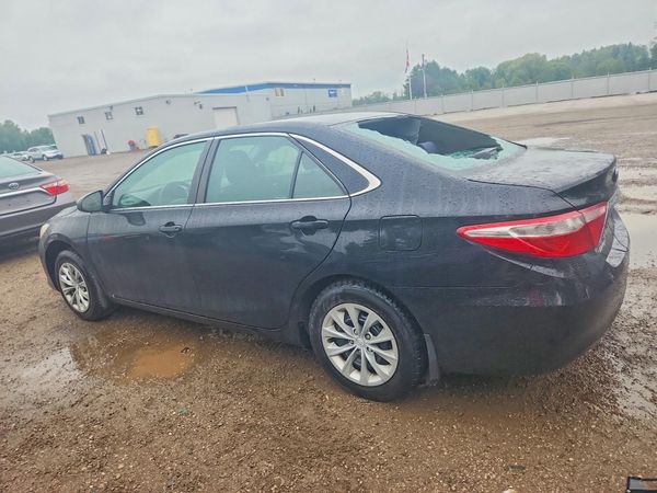 2017 TOYOTA CAMRY