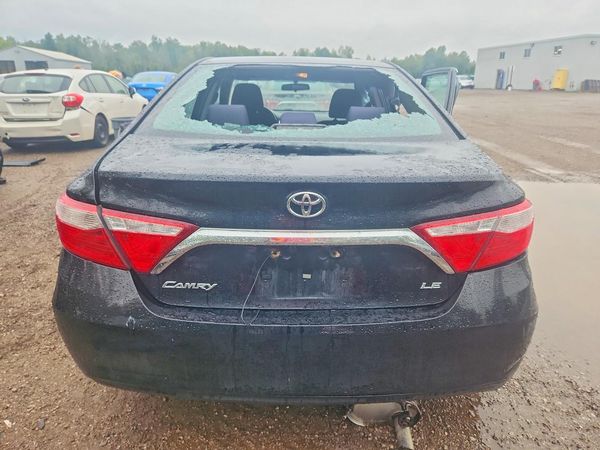 2017 TOYOTA CAMRY