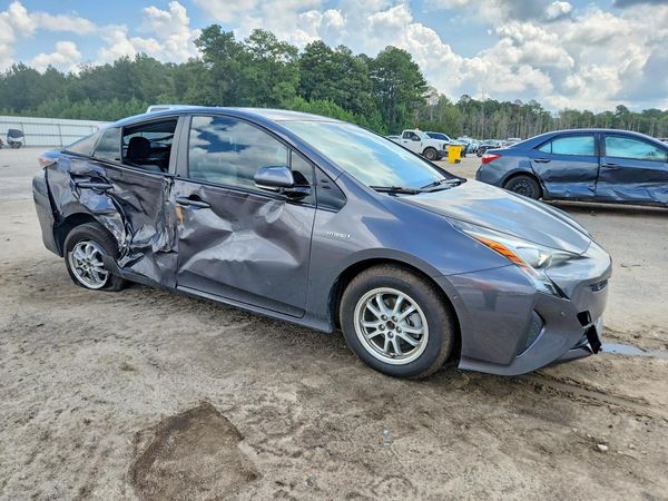 2018 TOYOTA PRIUS One/Two — Passenger 3/4