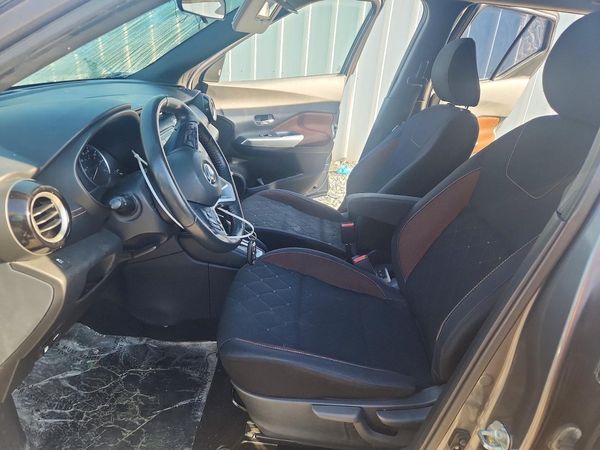 2019 NISSAN KICKS