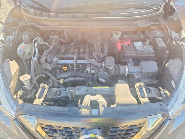 2019 NISSAN KICKS