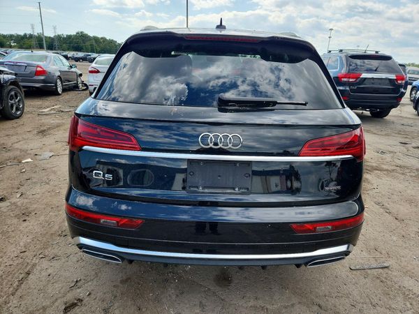 2023 AUDI Q5 S Line quattro Prestige