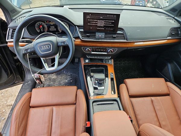 2023 AUDI Q5 S Line quattro Prestige