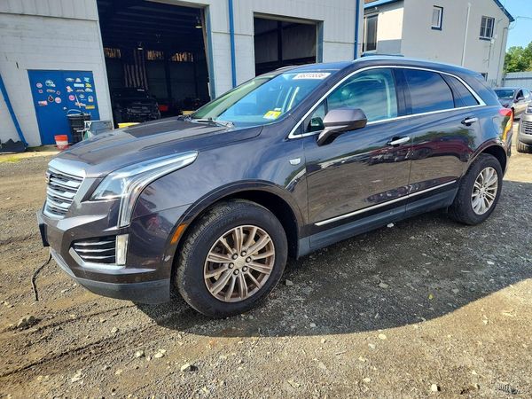 2017 CADILLAC XT5