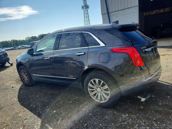 2017 CADILLAC XT5