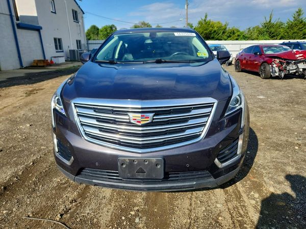 2017 CADILLAC XT5