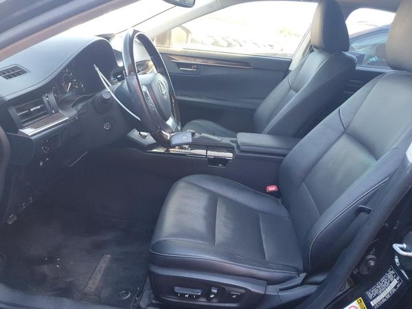 2015 LEXUS ES350 350 — DENT