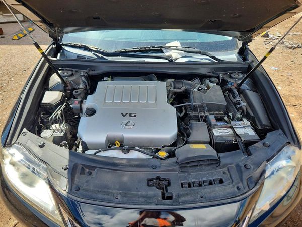 2015 LEXUS ES350 350 — Engine bay