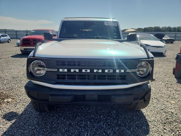 2021 FORD BRONCO