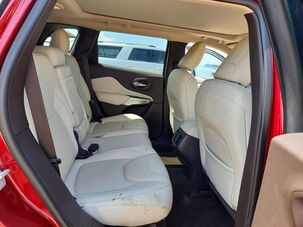 2016 JEEP CHEROKEE Overland