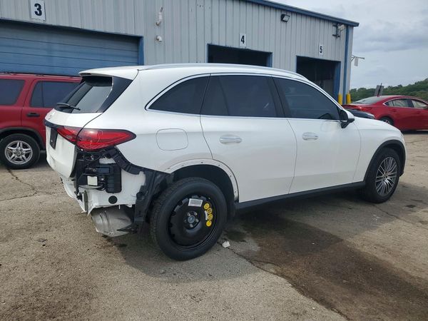 2026 MERCEDES-BENZ GLC