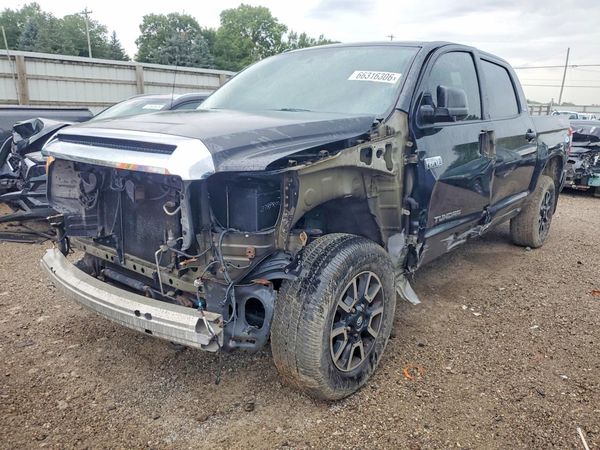 2016 TOYOTA TUNDRA