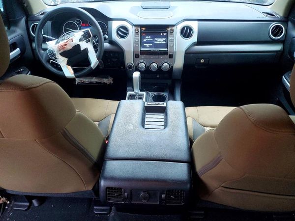 2016 TOYOTA TUNDRA