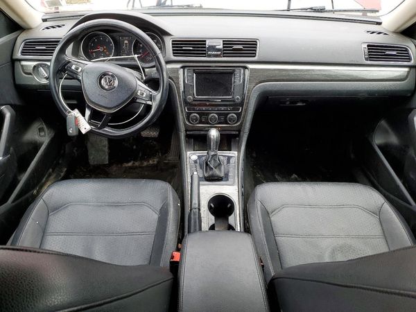 2018 VOLKSWAGEN PASSAT SE, SE w/ Technology