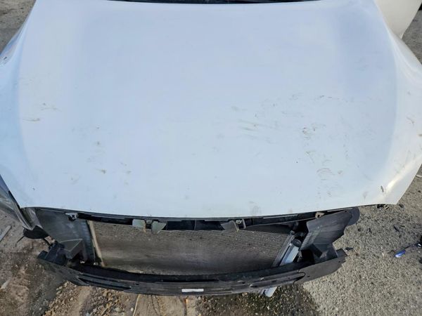 2016 KIA SORENTO SX / SX Limited — Engine bay