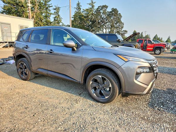 2024 NISSAN ROGUE SV — Passenger 3/4